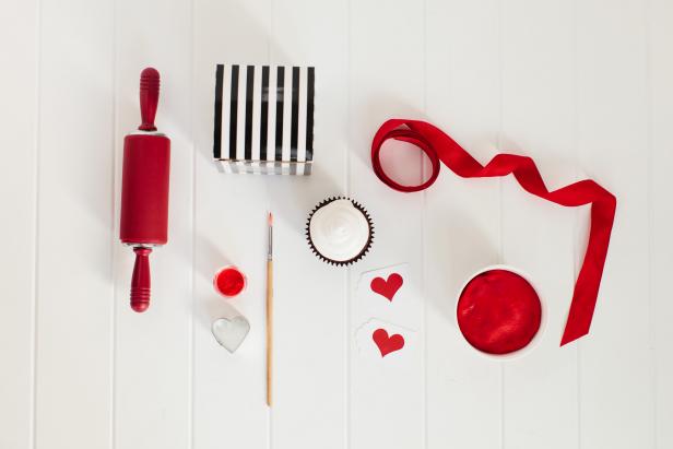 CI_TomKat-Studio-Teen-Valentines-Day-Tools-and-Materials_s4x3 CI_TomKat-Studio-Teen-Valentines-Day-Tools-and-Materials_s4x3