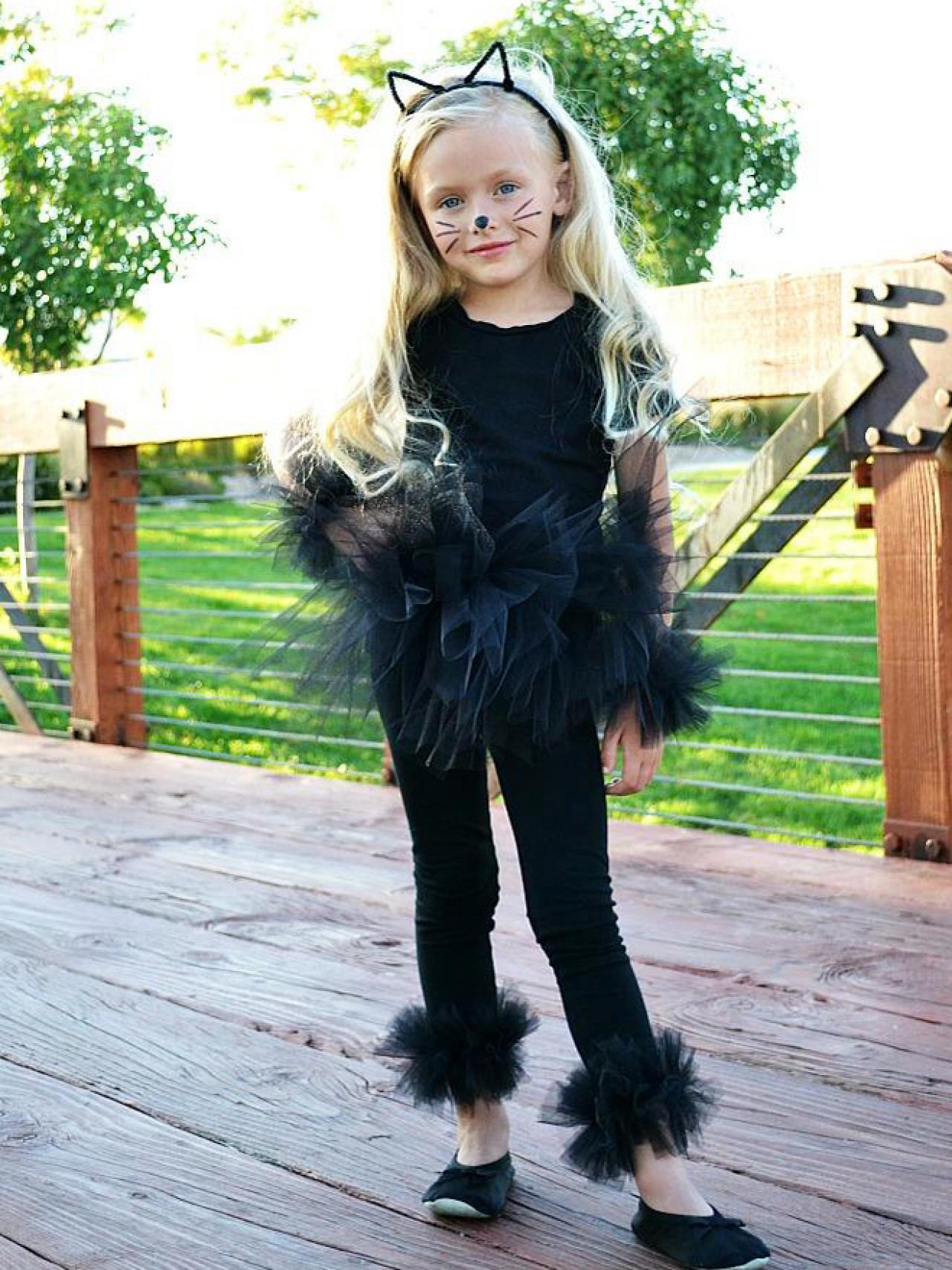 Traditional Black Cat Halloween Costume | how-tos | DIY