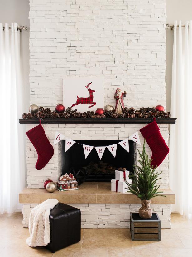 Original-TomKat_Christmas-fireplace-mantel-traditional_v Original-TomKat_Christmas-fireplace-mantel-traditional_v