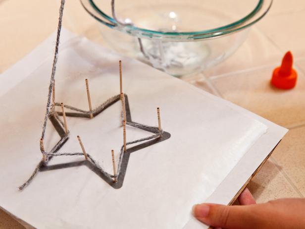CI-Laurie-March_Christmas-Yarn-Star-step9_h CI-Laurie-March_Christmas-Yarn-Star-step9_h