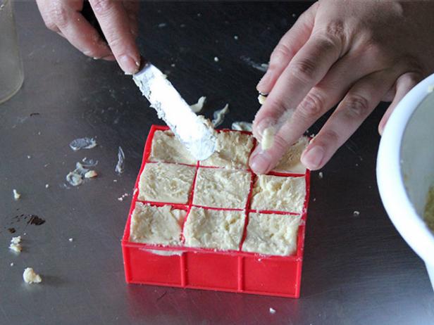 CI-Ellen-Foord_Dulce-De-Leche-Spoons-step5_h CI-Ellen-Foord_Dulce-De-Leche-Spoons-step5_h
