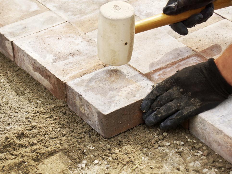 10 Tips And Tricks For Paver Patios Diy