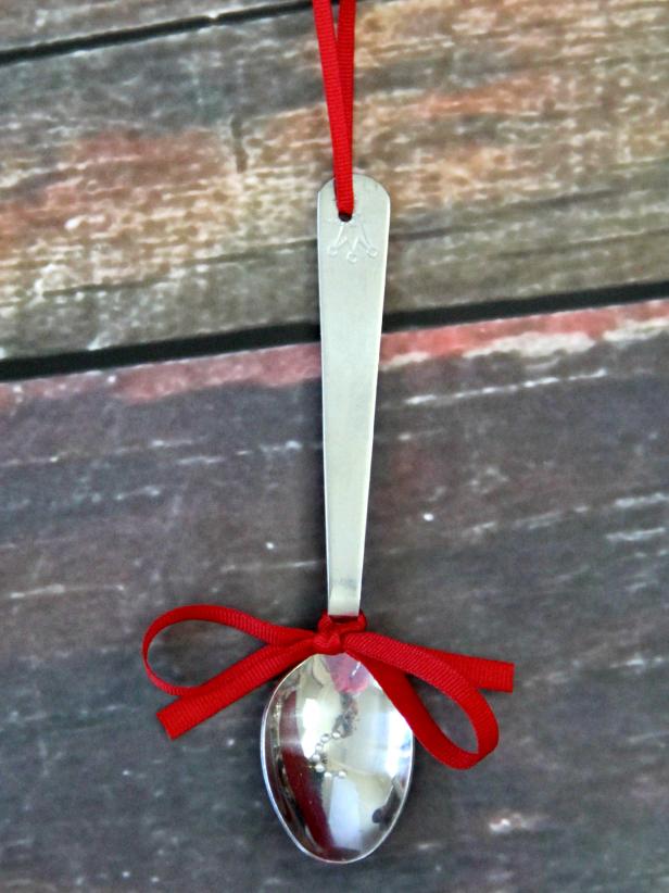 CI-Jess-Abbott_Baby-spoon-made-into-Christmas-ornaments-step3_h CI-Jess-Abbott_Baby-spoon-made-into-Christmas-ornaments-step3_h