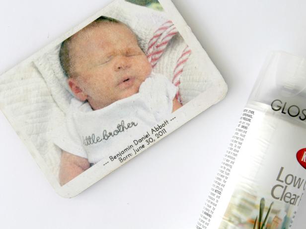 CI-Jess-Abbott_Birth-Announcement-on-Christmas-Tree-step4_h CI-Jess-Abbott_Birth-Announcement-on-Christmas-Tree-step4_h