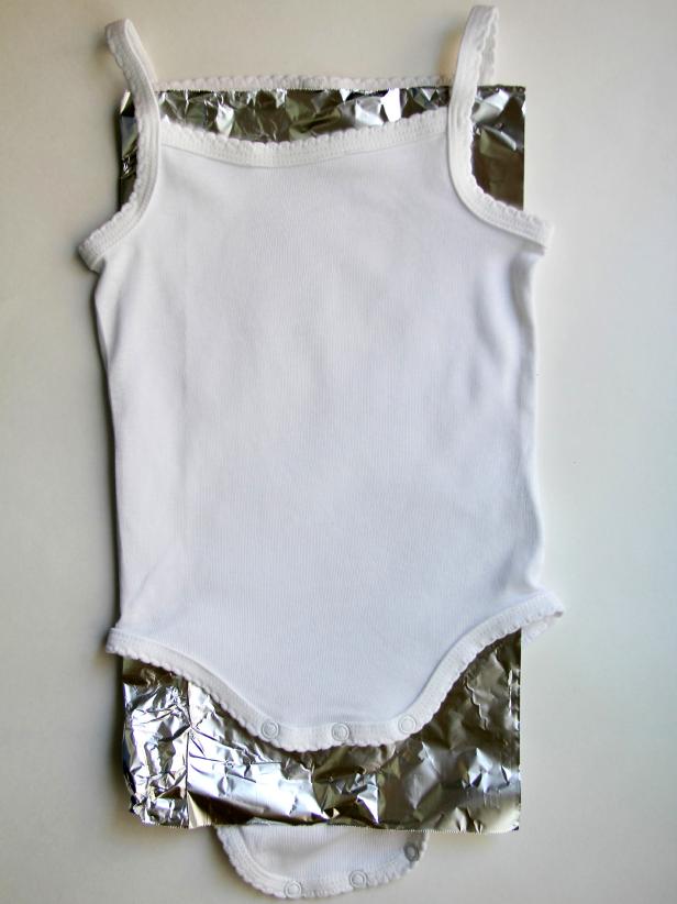 CI-Jess-Abbott_Gold-polka-dot-onesies-insert-foil_v CI-Jess-Abbott_Gold-polka-dot-onesies-insert-foil_v
