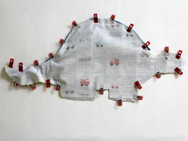 CI-Jess-Abbott_Dinosaur-stuffed-sew-triangles-to-dino9_h CI-Jess-Abbott_Dinosaur-stuffed-sew-triangles-to-dino9_h