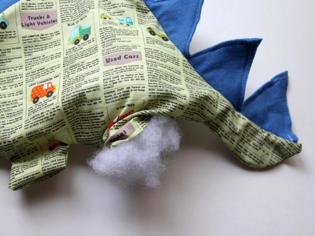 CI-Jess-Abbott_Dinosaur-stuffed-stuff-dino12_h CI-Jess-Abbott_Dinosaur-stuffed-stuff-dino12_h