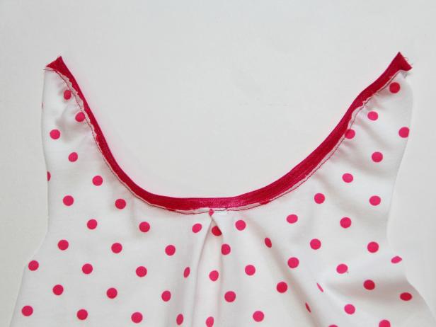 CI-Jess-Abbott_baby-dress-after-elastic-sewn8_h CI-Jess-Abbott_baby-dress-after-elastic-sewn8_h