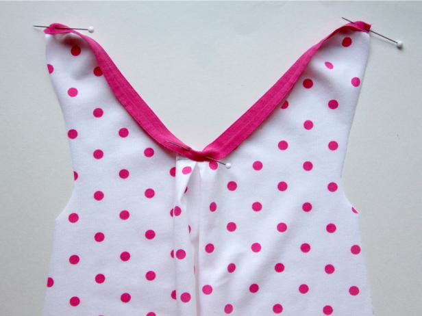 CI-Jess-Abbott_baby-dress-pin-elastic6_h CI-Jess-Abbott_baby-dress-pin-elastic6_h