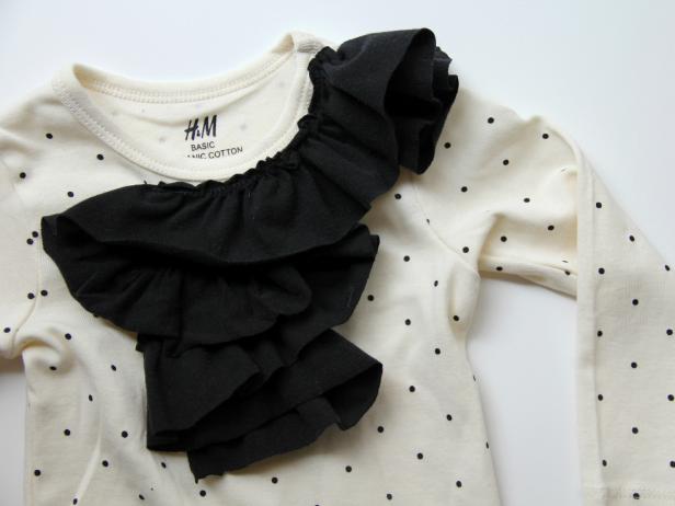 CI-Jess-Abbott_Ruffle-Neck-Onesie-ruffle-finished9_h CI-Jess-Abbott_Ruffle-Neck-Onesie-ruffle-finished9_h