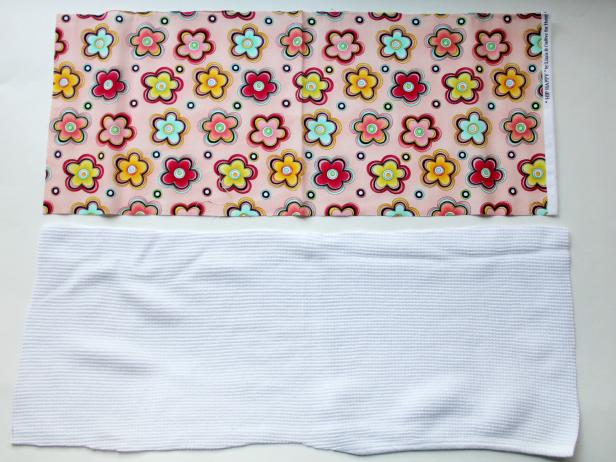 CI-Jess-Abbott_burp-cloths-cut-terrycloth5_h CI-Jess-Abbott_burp-cloths-cut-terrycloth5_h