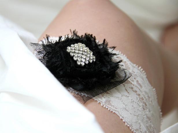 CI-Jess-Abbott_garter-belt-black-feather_h CI-Jess-Abbott_garter-belt-black-feather_h