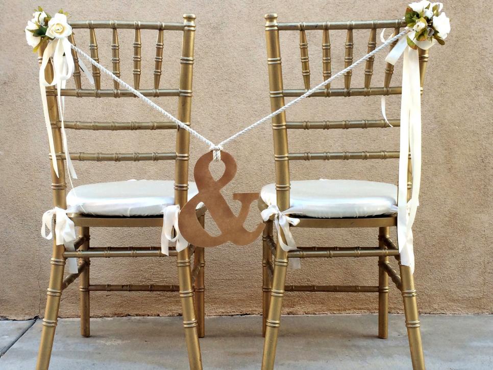 16 ChairBack Decor Ideas for Your Wedding DIY
