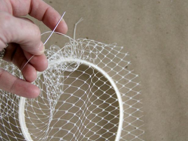 CI-Jess-Abbott_birdcage-bridal-veil-attach-netting-to-headband6_h CI-Jess-Abbott_birdcage-bridal-veil-attach-netting-to-headband6_h