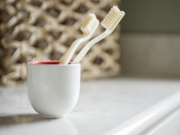 Toothbrush Cup on Counter Toothbrush Cup on Counter