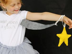 CI-Jess-Abbott_Shooting-Star-Halloween-Costume-tee-shirt13_h CI-Jess-Abbott_Shooting-Star-Halloween-Costume-tee-shirt13_h