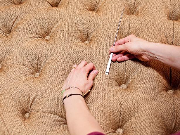 CI-Kerri-Pearson-Photography_Wing-Back-Headboard-pleat-fabric-between-buttons19_h CI-Kerri-Pearson-Photography_Wing-Back-Headboard-pleat-fabric-between-buttons19_h