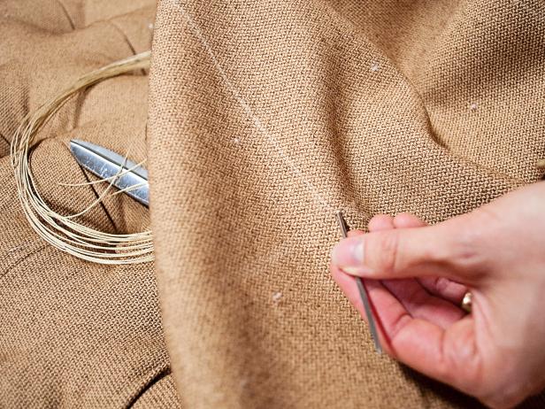 CI-Kerri-Pearson-Photography_Wing-Back-Headboard-place-needle-through-fabric15_h CI-Kerri-Pearson-Photography_Wing-Back-Headboard-place-needle-through-fabric15_h