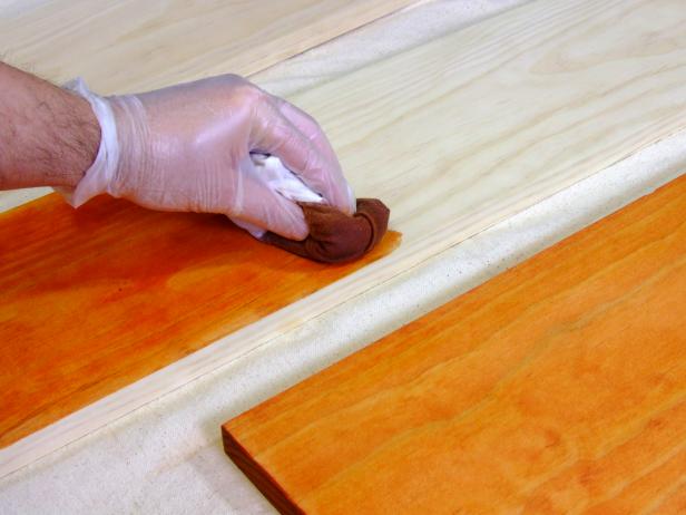 CI-Chris-Hill_Shutter-headboard-stain-filler-boards7_h CI-Chris-Hill_Shutter-headboard-stain-filler-boards7_h