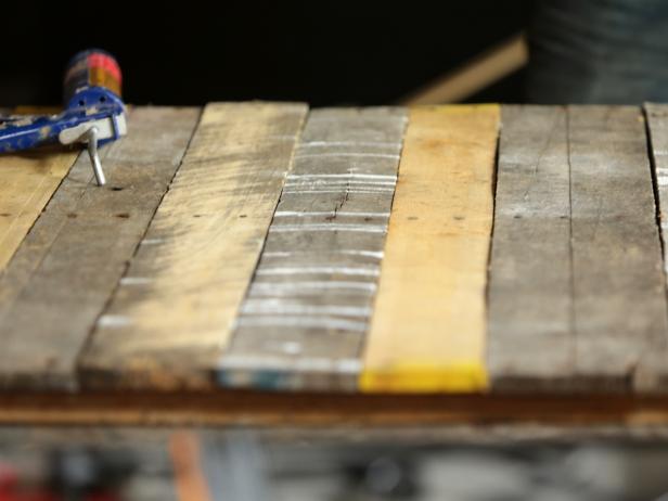 Original_Pallet-Headboard-all-planks-on15_h Original_Pallet-Headboard-all-planks-on15_h