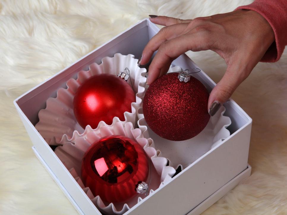 How to Store Christmas Decorations | DIY