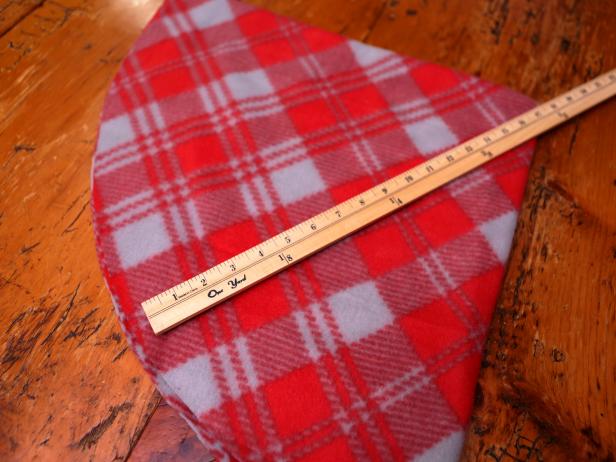 Original-617Media_No-Sew-Dog-Bed-cut-circle-step3_h Original-617Media_No-Sew-Dog-Bed-cut-circle-step3_h