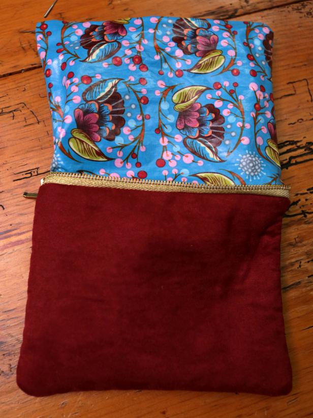 Original-617Media_Make-up-Bag-Lining-out-step9_v Original-617Media_Make-up-Bag-Lining-out-step9_v