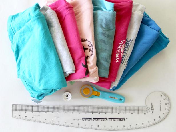 CI-Jess-Abbott_Braided-Rug-tools-materials_h CI-Jess-Abbott_Braided-Rug-tools-materials_h
