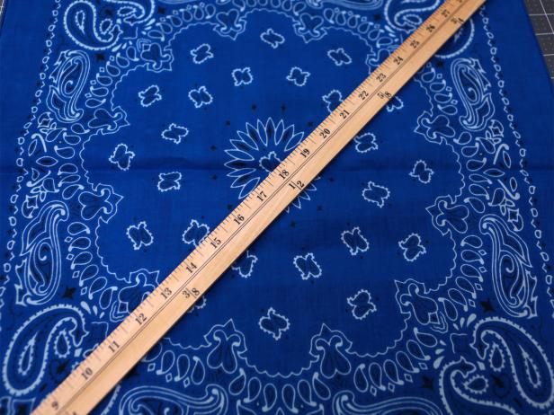Original-617Media_Bandana-bunting-step1_h Original-617Media_Bandana-bunting-step1_h