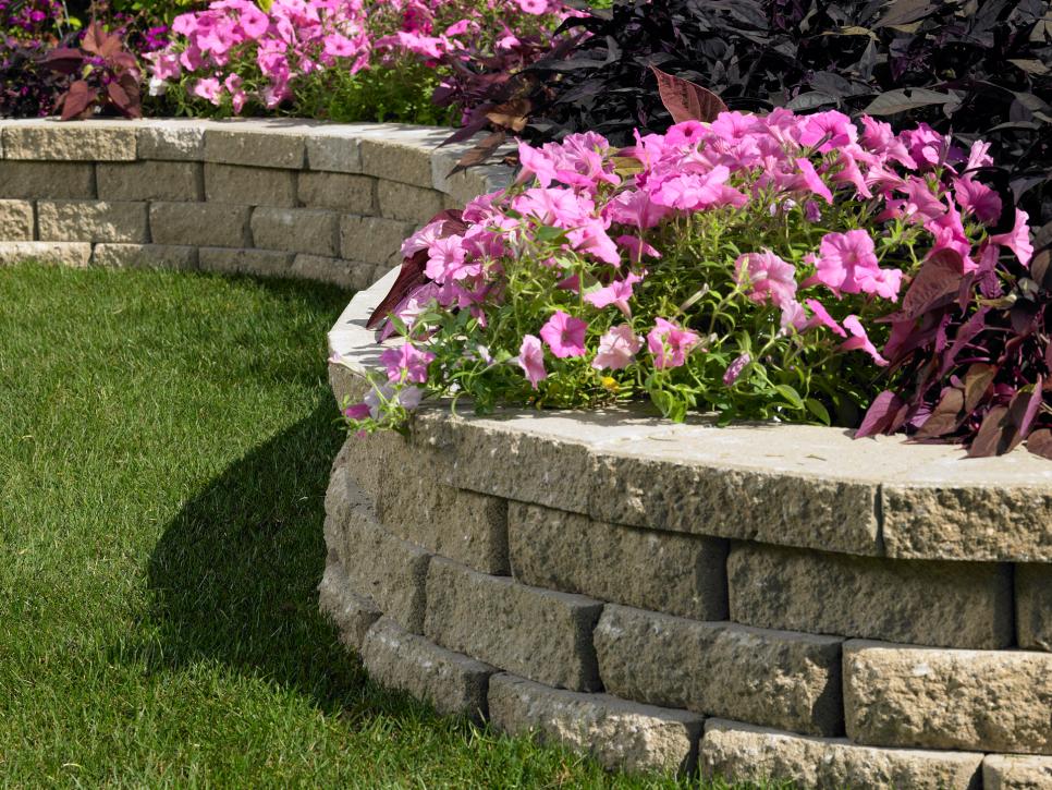 10 Things You Must Know About Retaining Walls | DIY