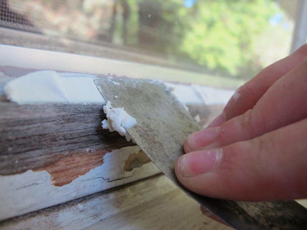 How to Check and Seal Windows howtos DIY