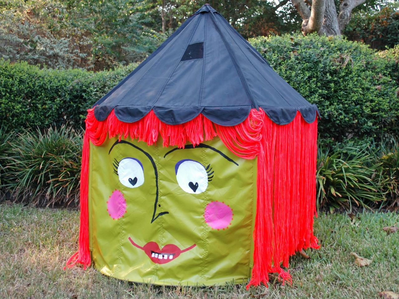 Halloween Ikea Hack: Turn a Circus Tent Into a Witch Tent | DIY