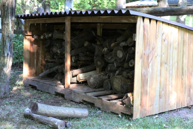 Learn how to make an outdoor firewood storage unit. Learn how to make an outdoor firewood storage unit.