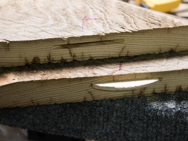 How to Make a Custom Rustic Barn Wood Frame How to Make a Custom Rustic Barn Wood Frame