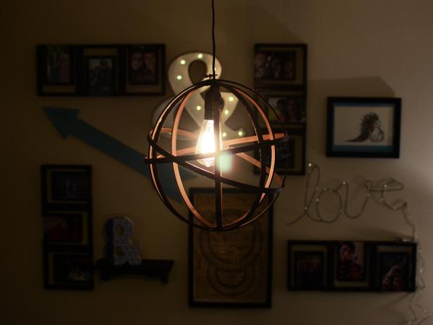 Embroidery Hoop Chandelier in Cozy Apartment Embroidery Hoop Chandelier in Cozy Apartment