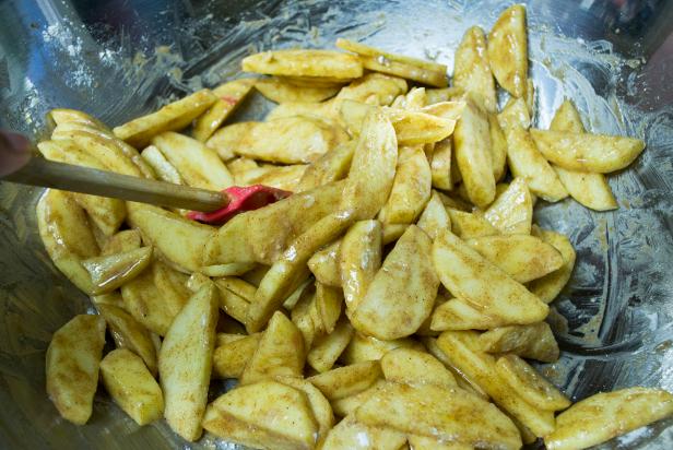 Apple Slab Pie-Mix Apples with Spices Apple Slab Pie-Mix Apples with Spices