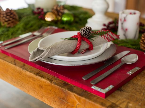 Holiday Table-setting with Red DIY Wooden Placemats
Holiday Table-setting with Red DIY Wooden Placemats