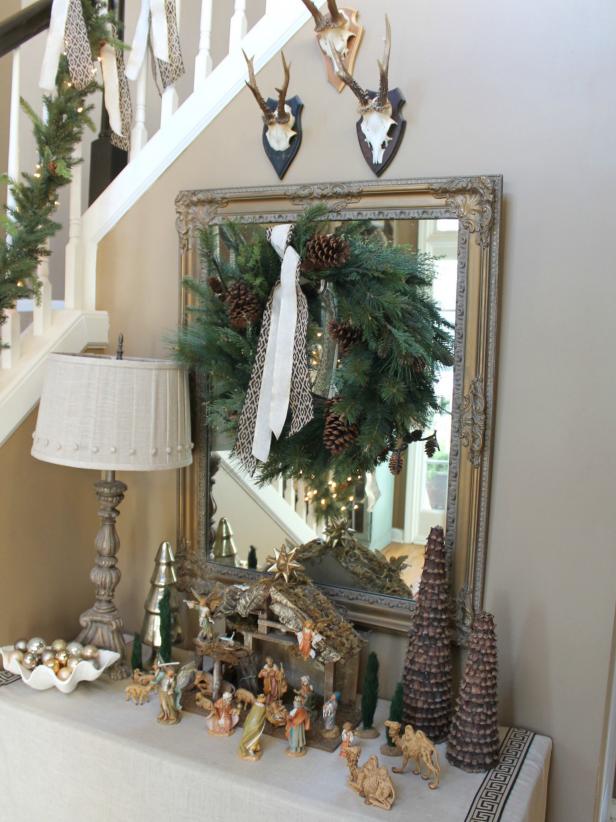Neutral Rustic Holiday Vignette in the Foyer
Neutral Rustic Holiday Vignette in the Foyer