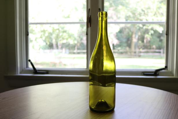 DIY Wasp Catcher Made From a Wine Bottle DIY Wasp Catcher Made From a Wine Bottle