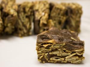 DIY Caramel Pumpkin Seed Brittle DIY Caramel Pumpkin Seed Brittle