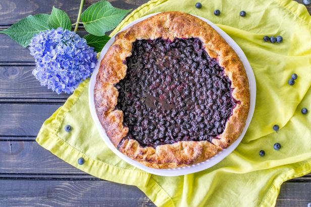 Use Seasonal Fresh Blueberries in a No-Fuss Rustic Crostada Use Seasonal Fresh Blueberries in a No-Fuss Rustic Crostada