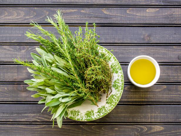 Preserving Garden Fresh Herbs Preserving Garden Fresh Herbs
