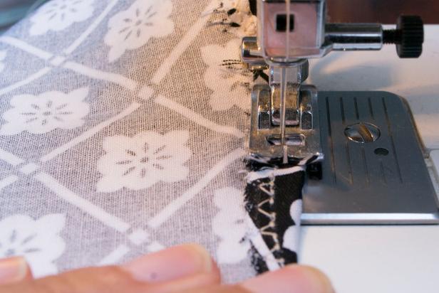 Sew a Hem on the Fabric Bowl Covers Sewing Machine Food on Fabric