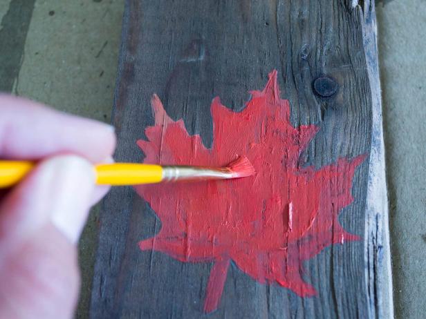 Paint in the Leaf for the Sign Paint in the Leaf for the Sign