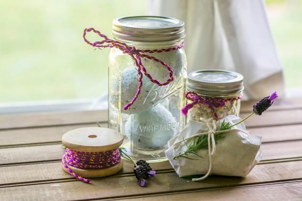 Bath Bombs and Tub Teas Make Perfect Gifts for Pampering Bath Bombs and Tub Teas Make Perfect Gifts for Pampering