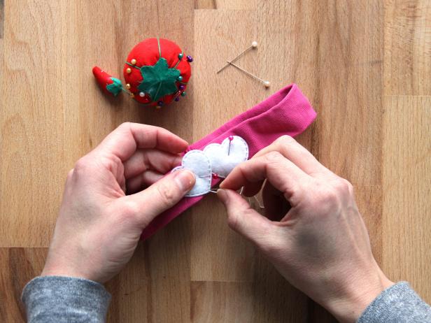 A Quick and Easy Valentine Craft for Kids Kid Friendly Valentine Craft Project