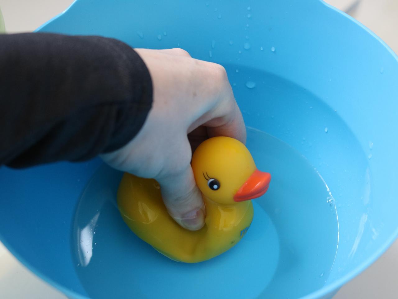 Learn How to Clean Bath Toys the Easy, Natural Way how