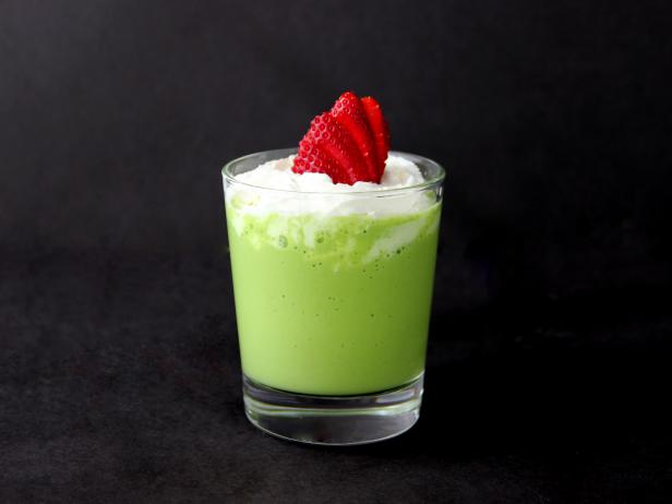 How To Make A Healthy Shamrock Shake How To Make A Healthy Shamrock Shake