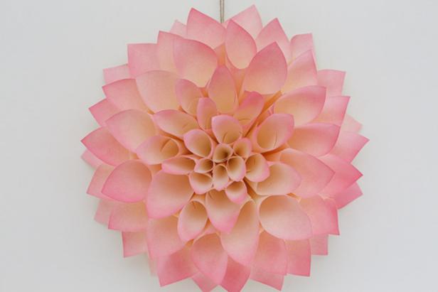 Make a Paper Wall Dahlia Make a Paper Wall Dahlia