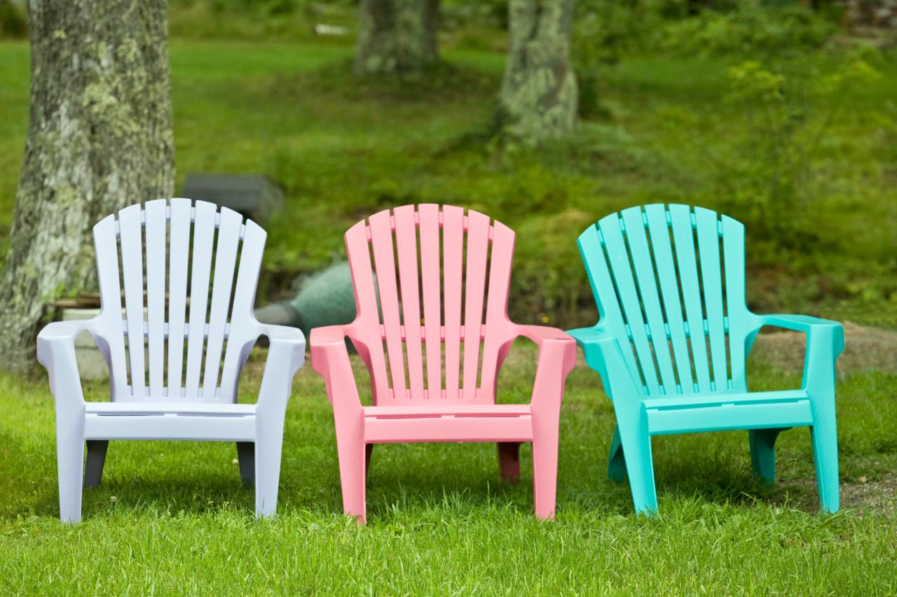 Cleaning Outdoor Furniture DIY